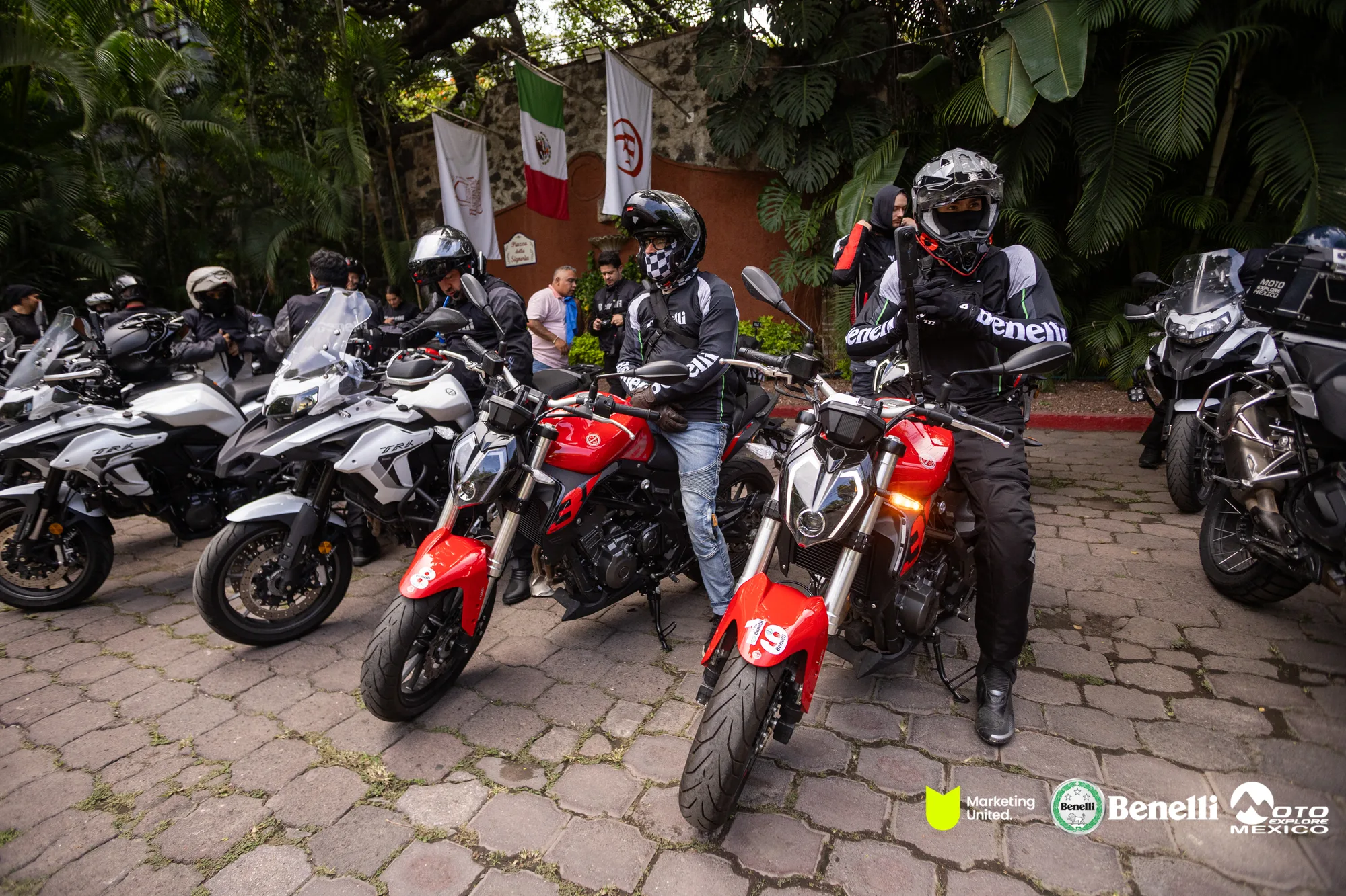 BENELLI TAXCO 299