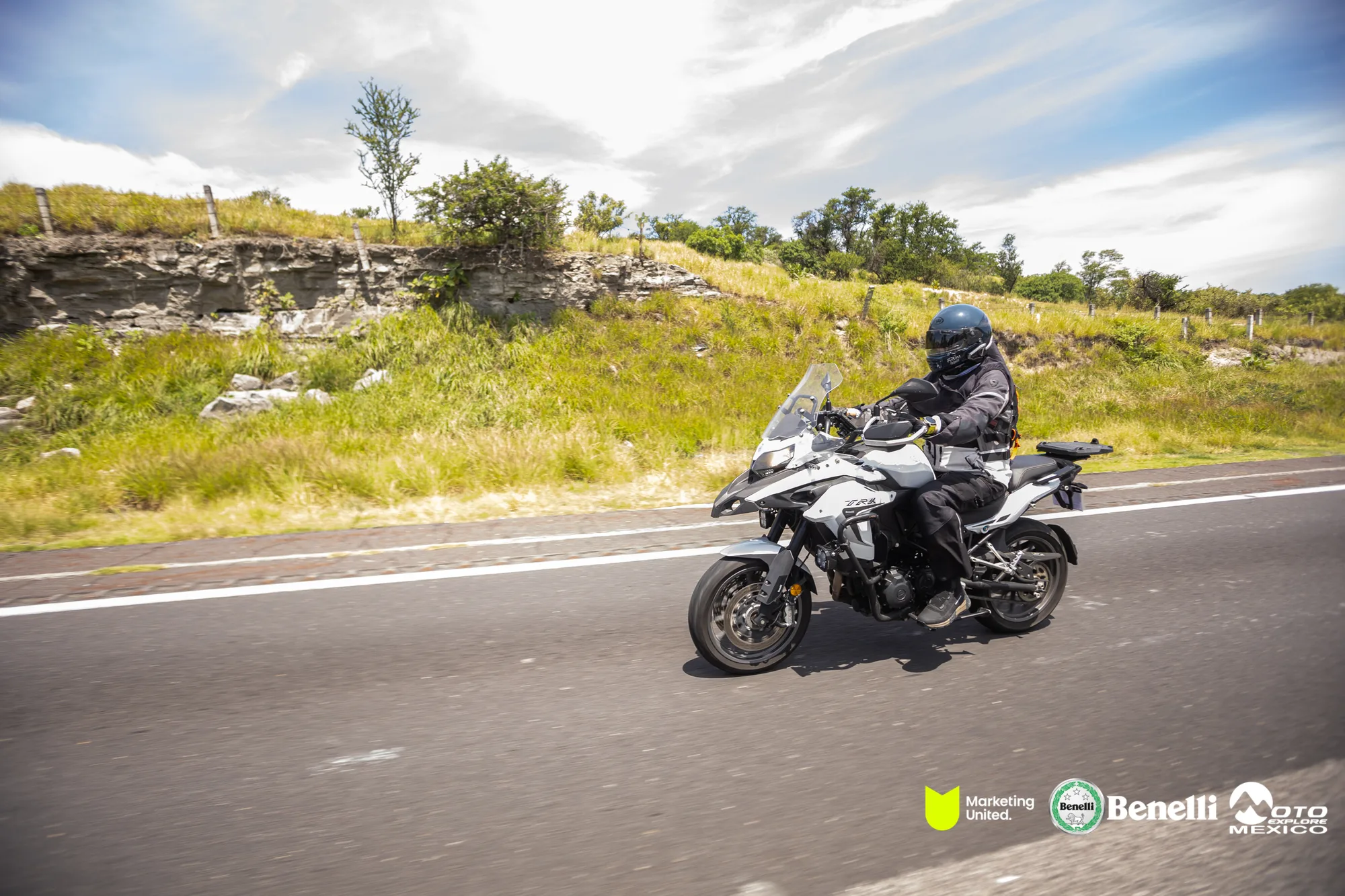 BENELLI TAXCO 317