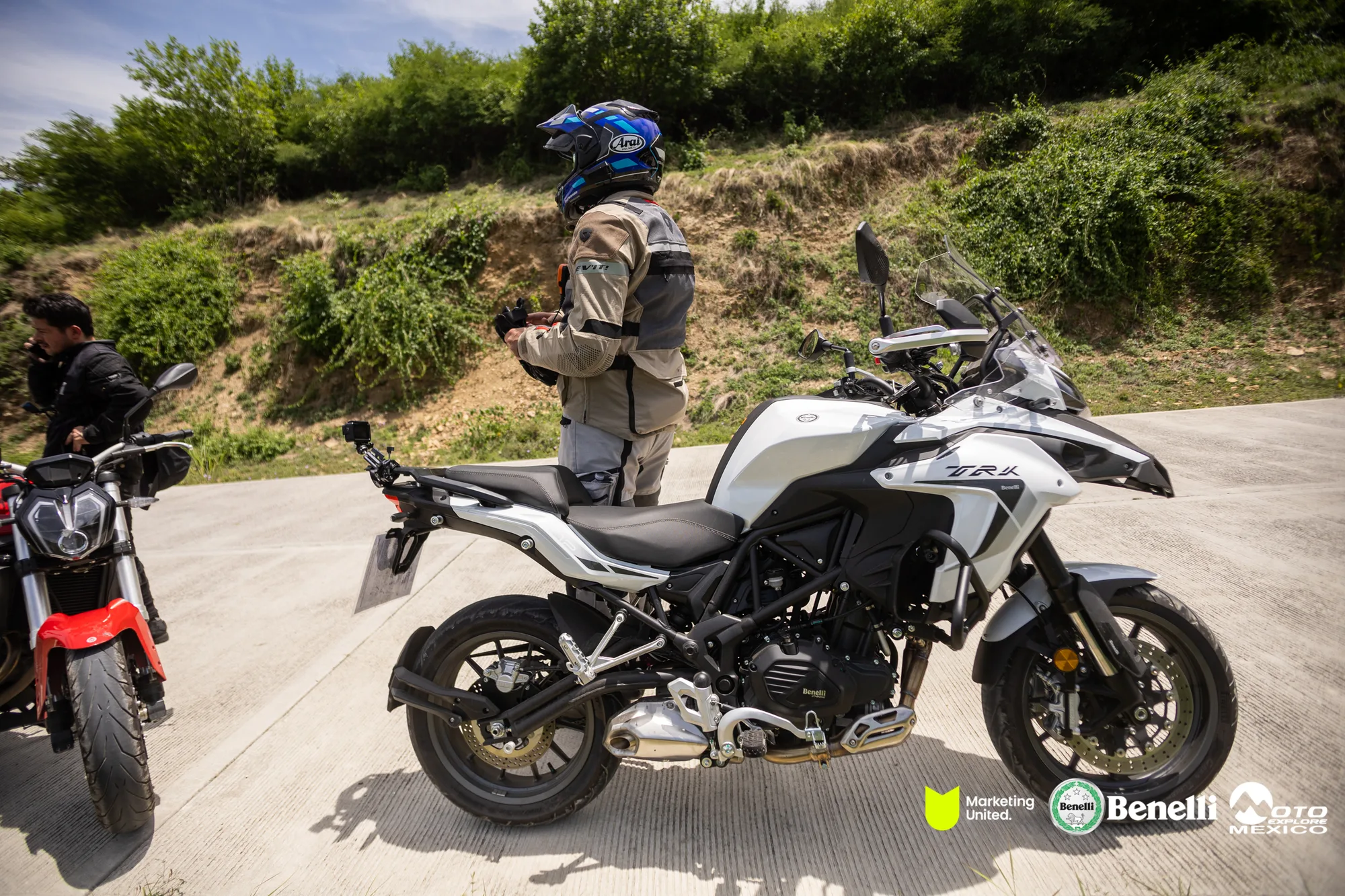 BENELLI TAXCO 348