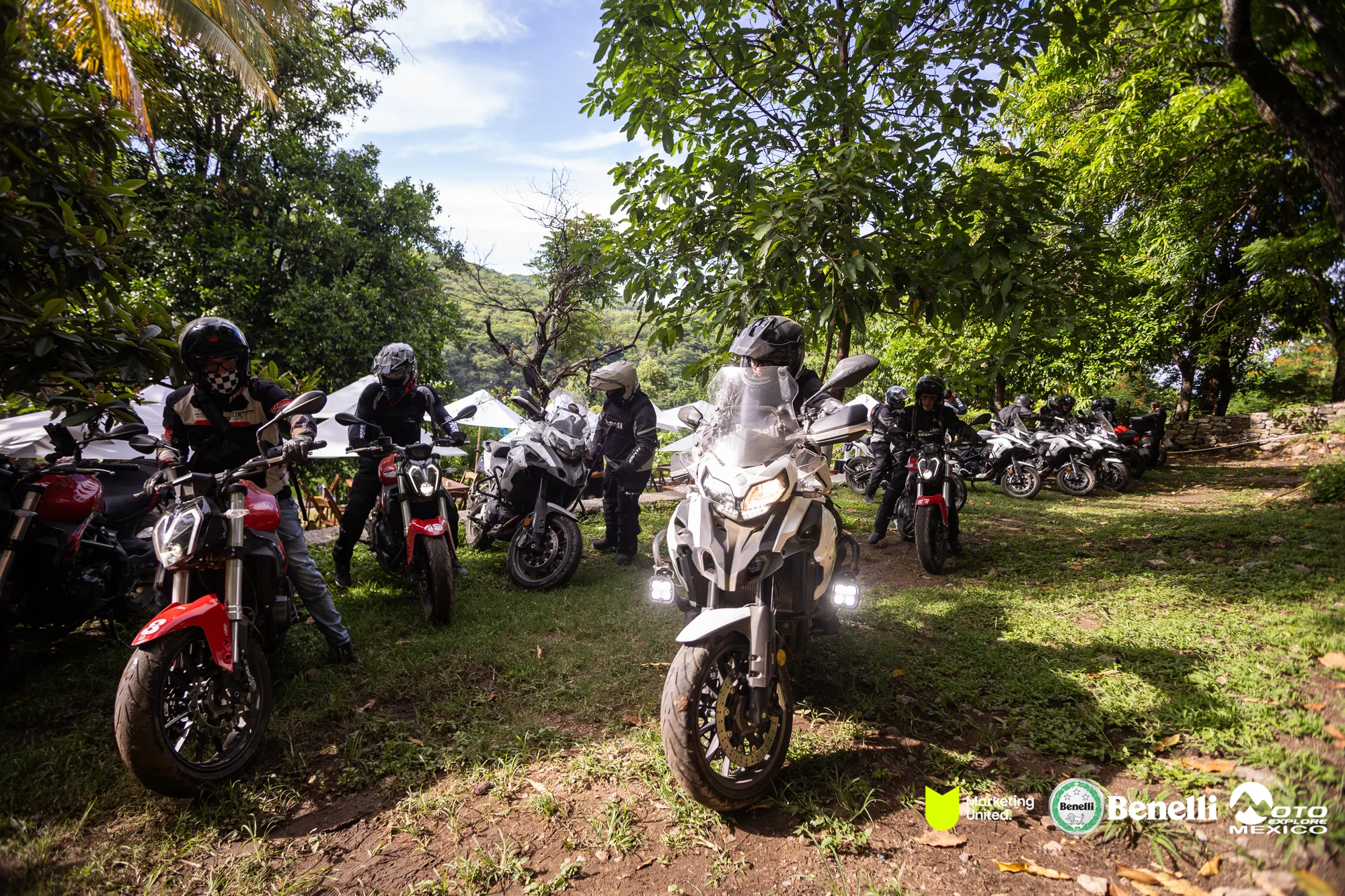 BENELLI TAXCO 677